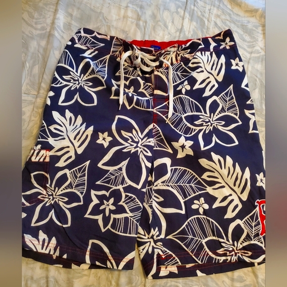 BRAND NEW BOSTON RED SOX SWIM TRUNKS - Picture 1 of 5